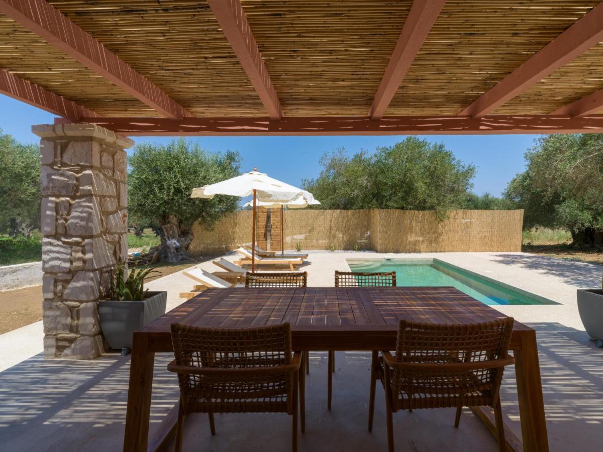 Terra Oleana Cottages Vasilikí エクステリア 写真