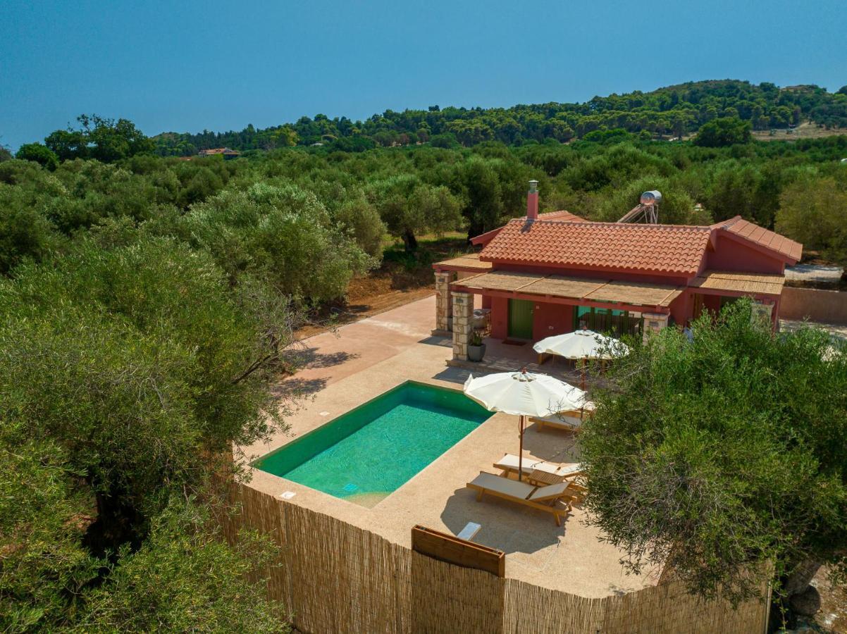 Terra Oleana Cottages Vasilikí エクステリア 写真