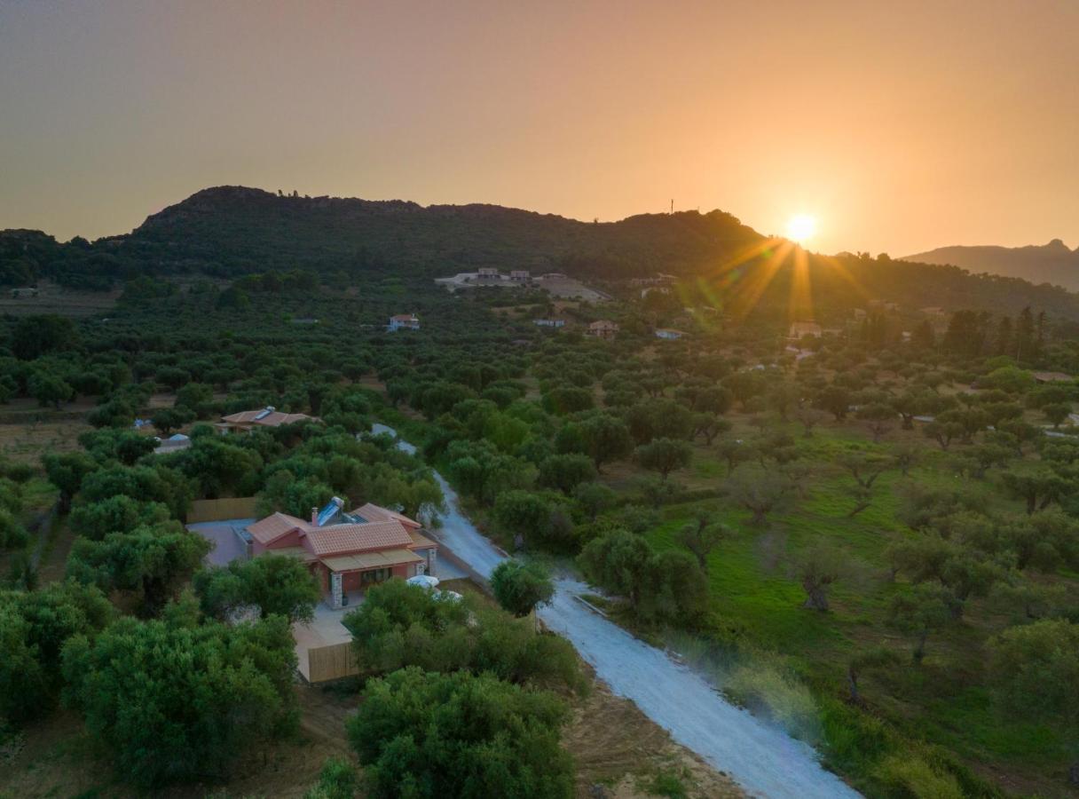Terra Oleana Cottages Vasilikí エクステリア 写真