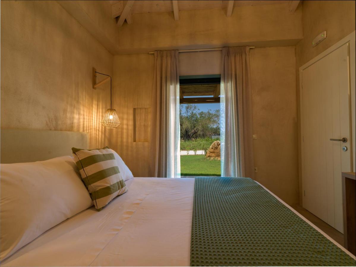 Terra Oleana Cottages Vasilikí エクステリア 写真